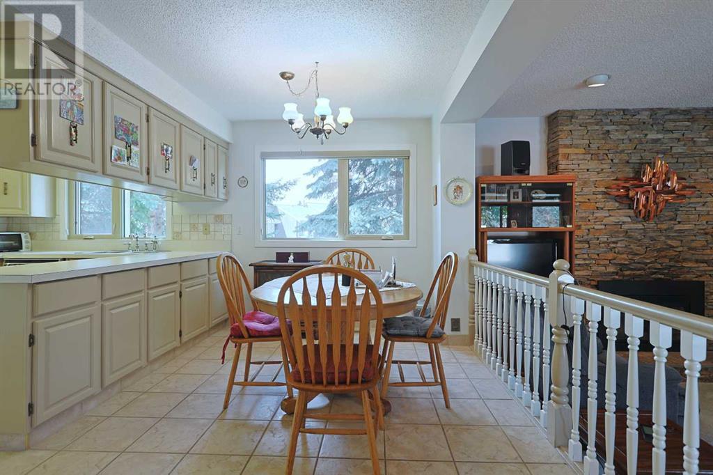 Single Family House for Sale in   Varsity Estates Drive NW Varsity Calgary 