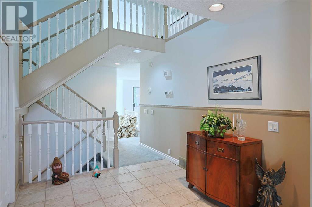 Single Family House for Sale in   Varsity Estates Drive NW Varsity Calgary 