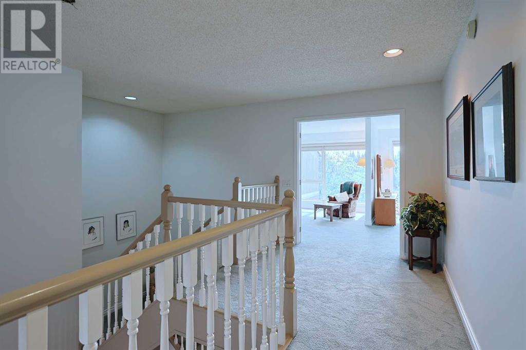 Single Family House for Sale in   Varsity Estates Drive NW Varsity Calgary 