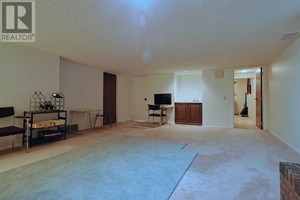 Single Family House for Sale in   Varsity Estates Drive NW Varsity Calgary 