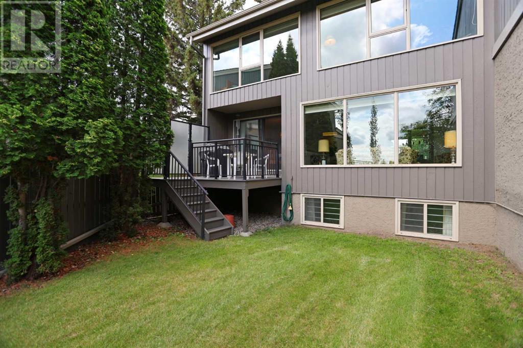 Single Family House for Sale in   Varsity Estates Drive NW Varsity Calgary 
