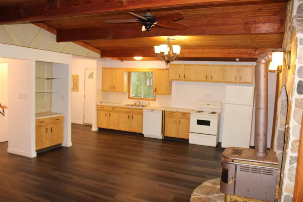 Photo 27 of 14 Westshore Road, Gimli Rm MB