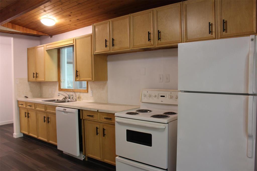 Photo 24 of 14 Westshore Road, Gimli Rm MB