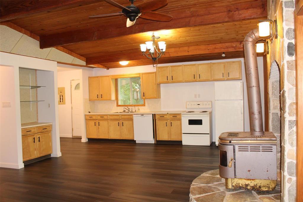 Photo 12 of 14 Westshore Road, Gimli Rm MB