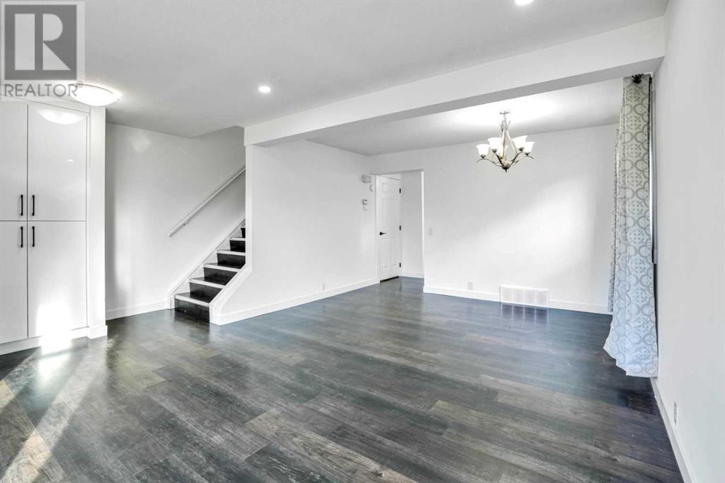 Single Family House for Sale in  falshire Drive NE Falconridge Calgary 