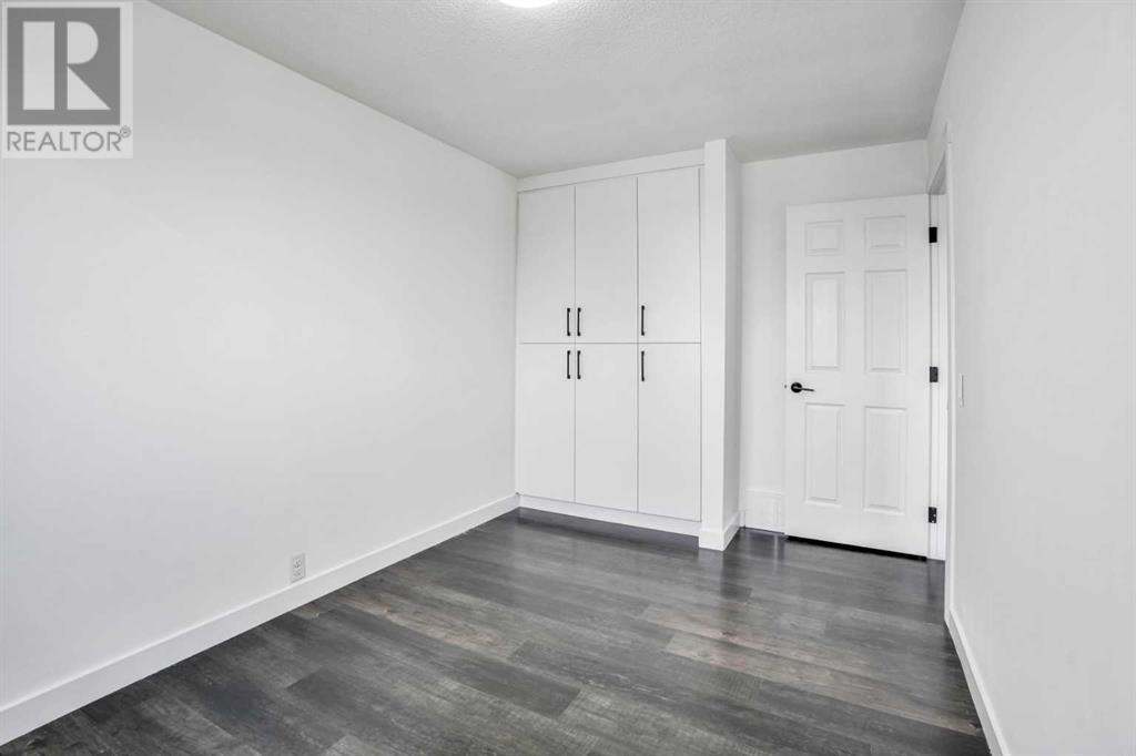 Single Family House for Sale in  falshire Drive NE Falconridge Calgary 