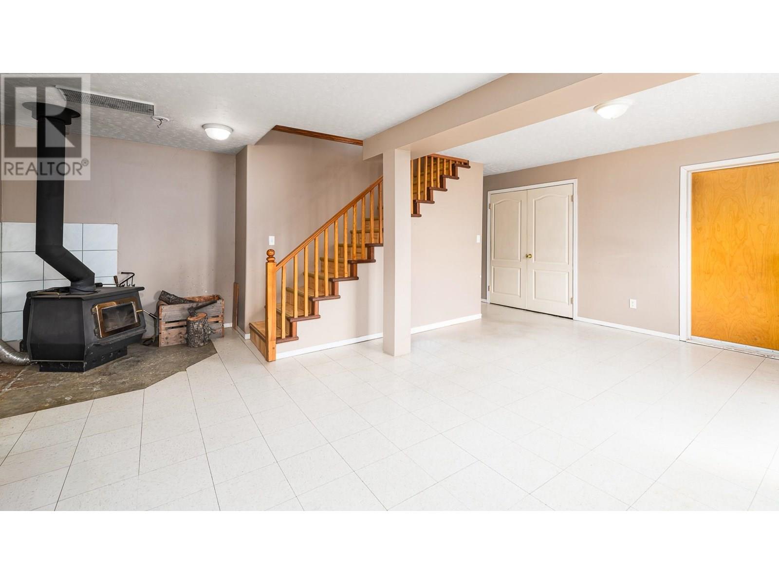 3870 Lakeview Arrow Creek Road, Creston