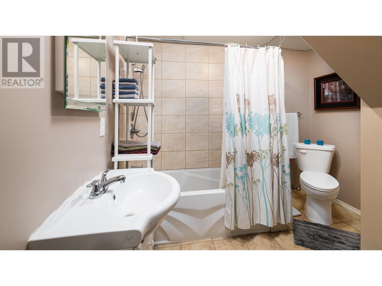 3870 Lakeview Arrow Creek Road, Creston