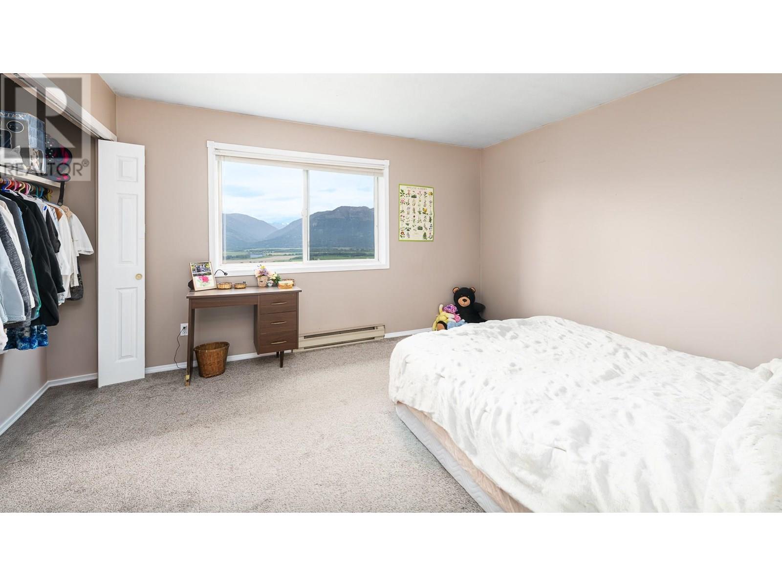 3870 Lakeview Arrow Creek Road, Creston