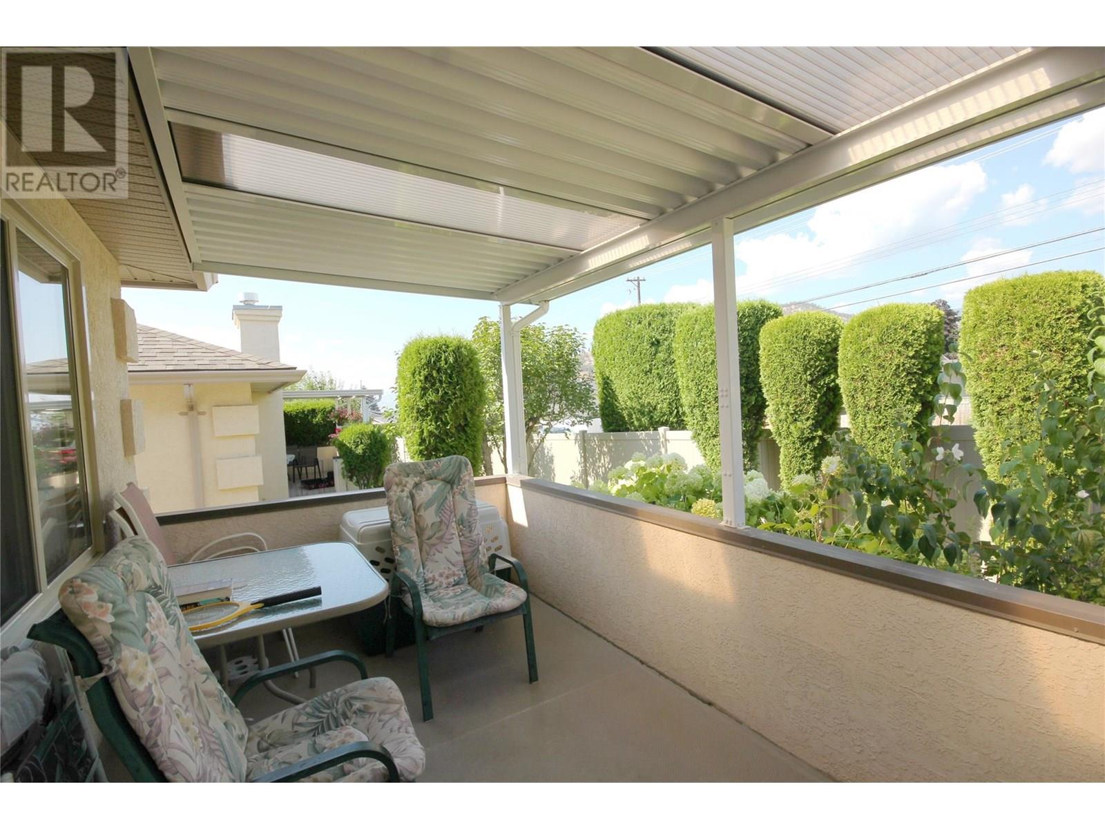 105 1634 Carmi Avenue, Penticton