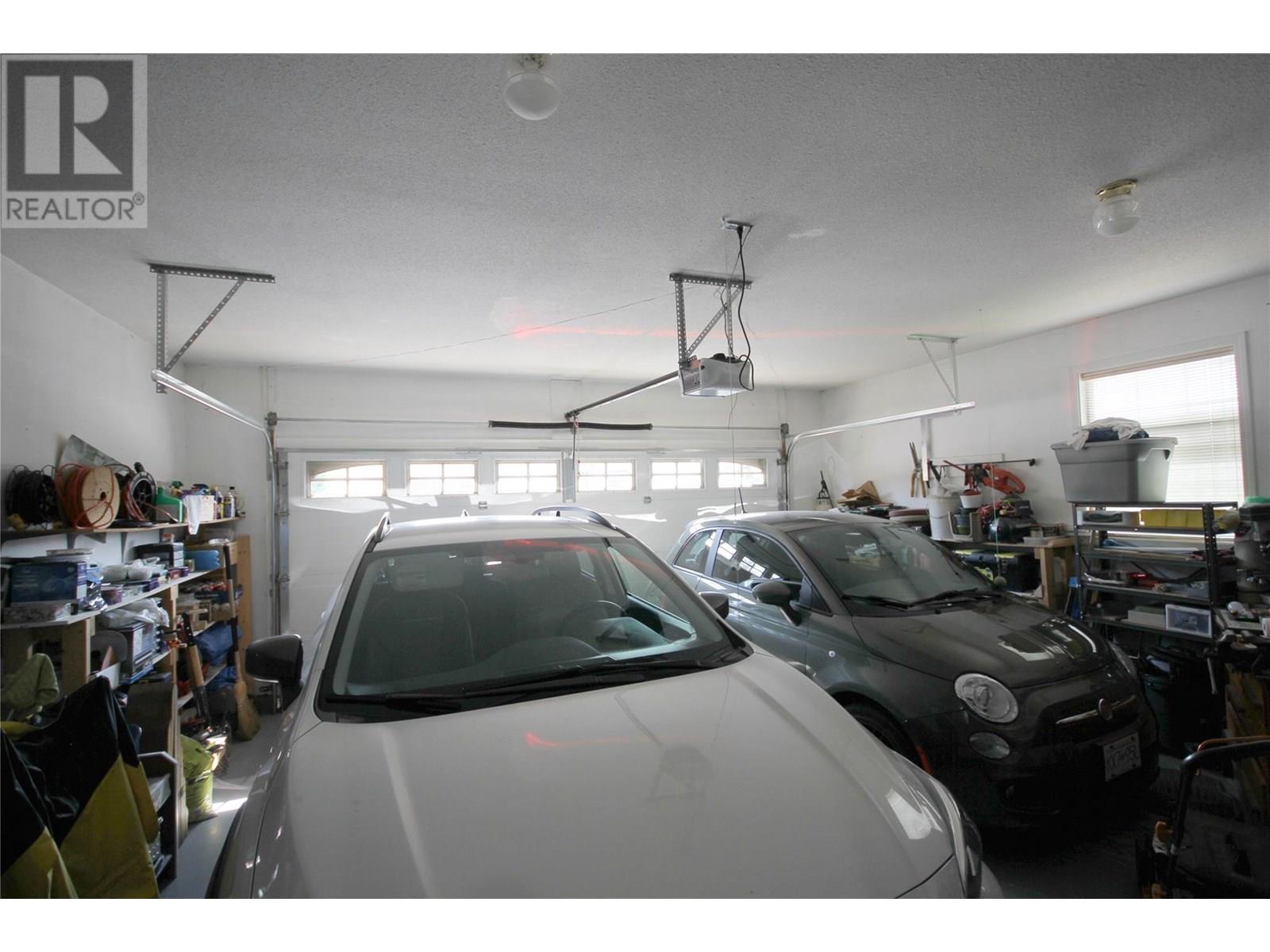 105 1634 Carmi Avenue, Penticton