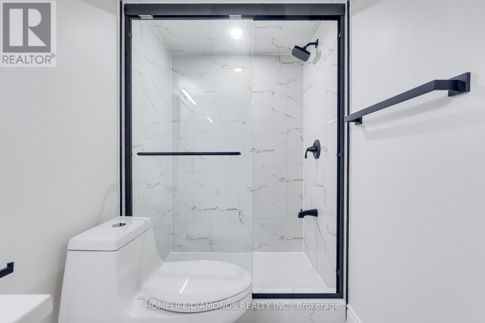 Photo 15 of 7305 Merritt Avenue, Niagara Falls ON