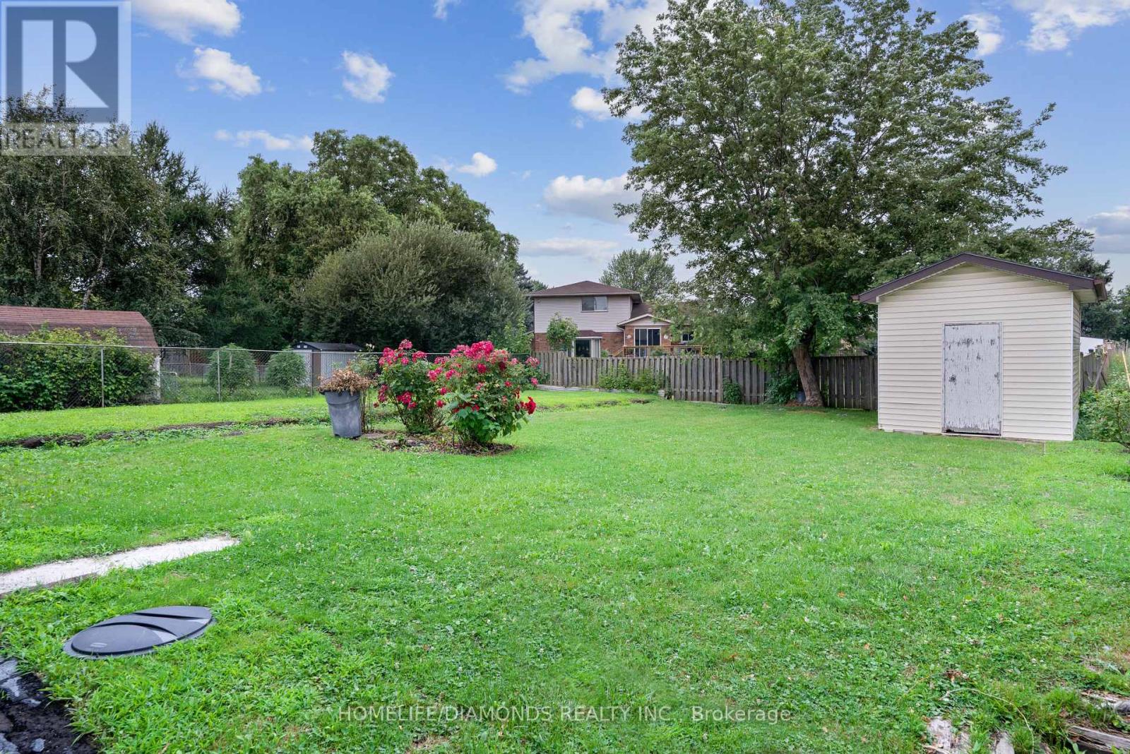 Photo 17 of 7305 Merritt Avenue, Niagara Falls ON