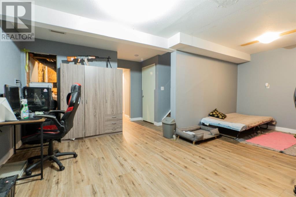 Photo 23 of 136 Martindale Drive Ne, Calgary AB