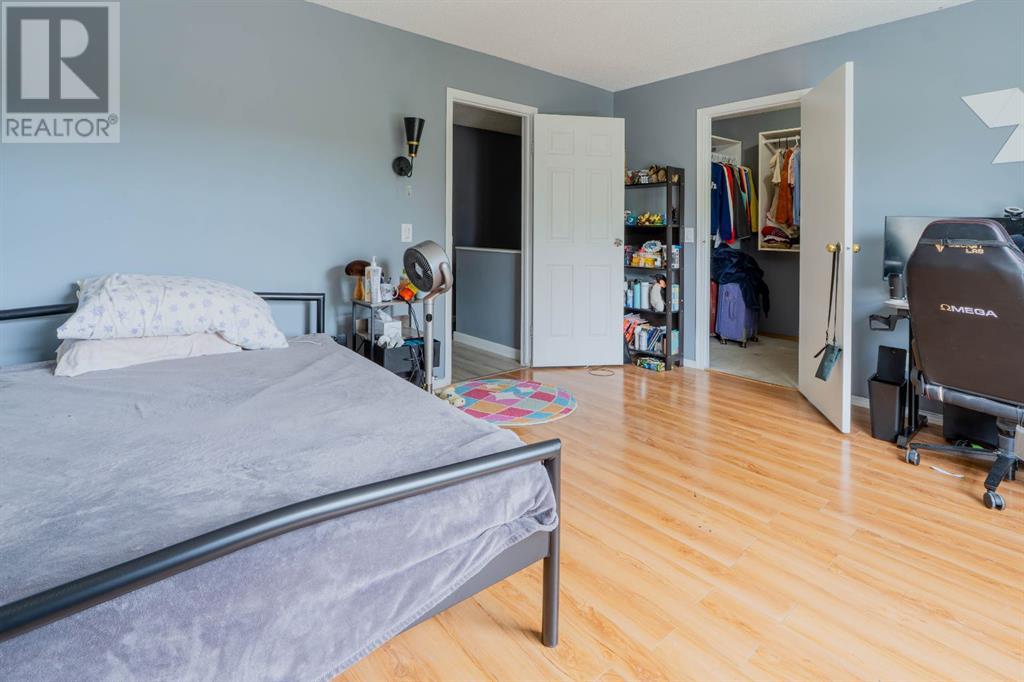 Photo 11 of 136 Martindale Drive Ne, Calgary AB