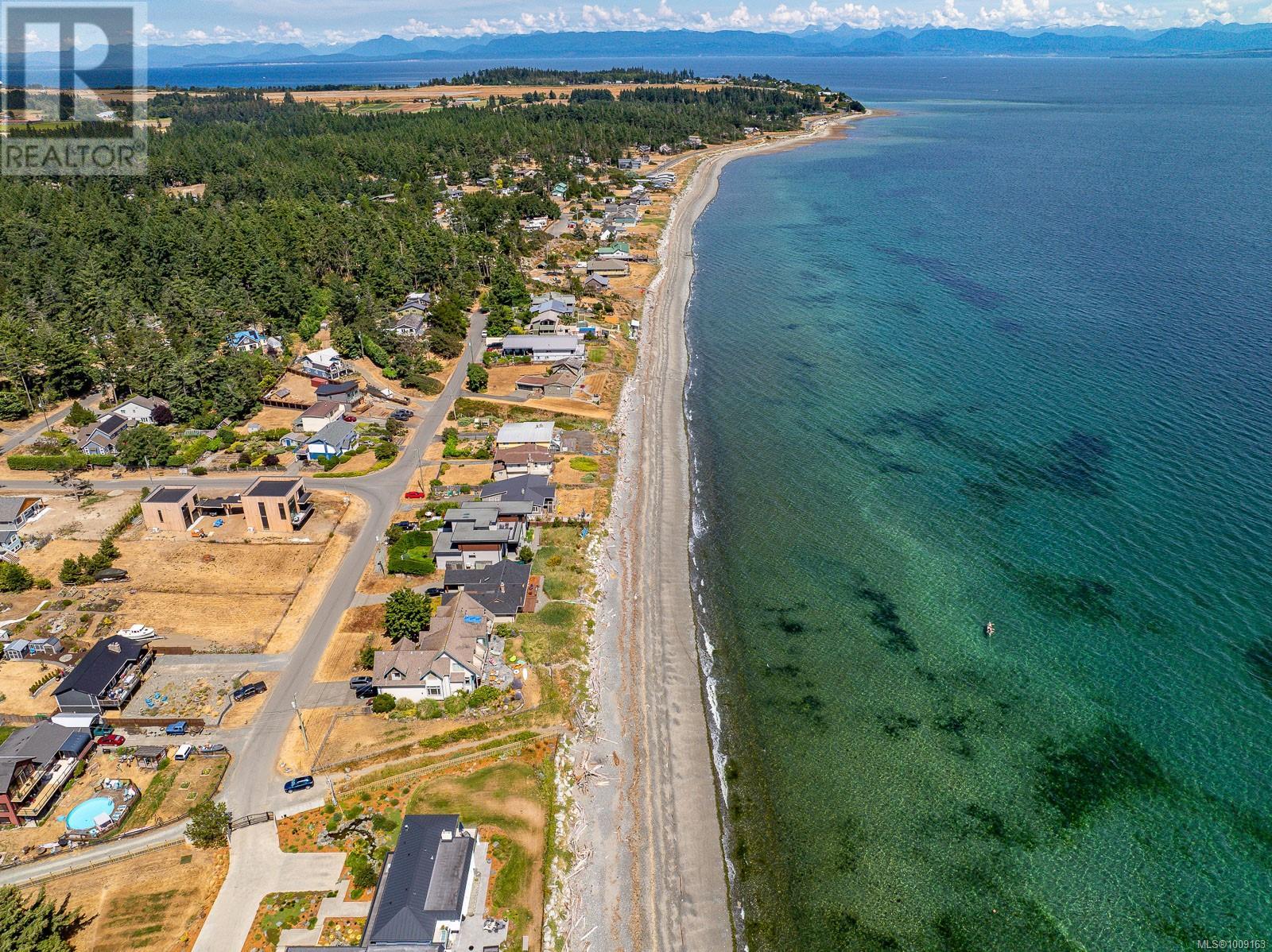 532 Walter Rd, Comox