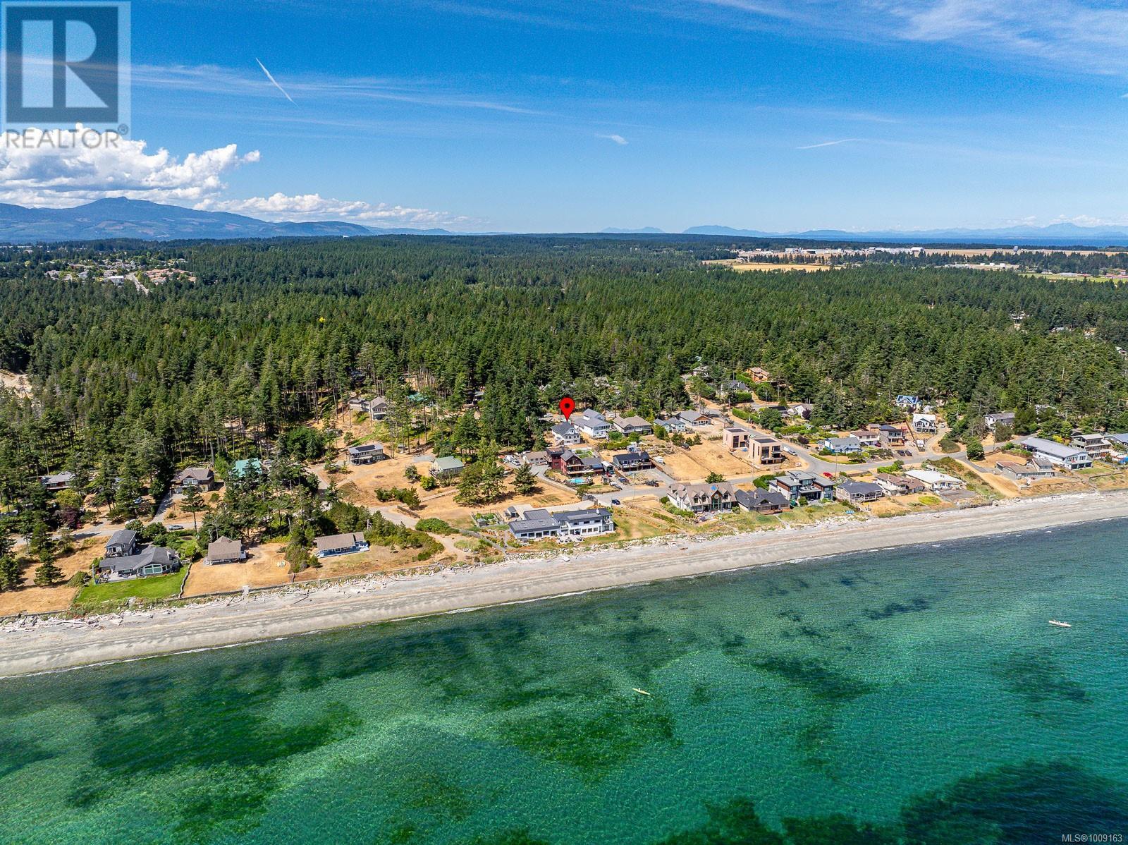 532 Walter Rd, Comox