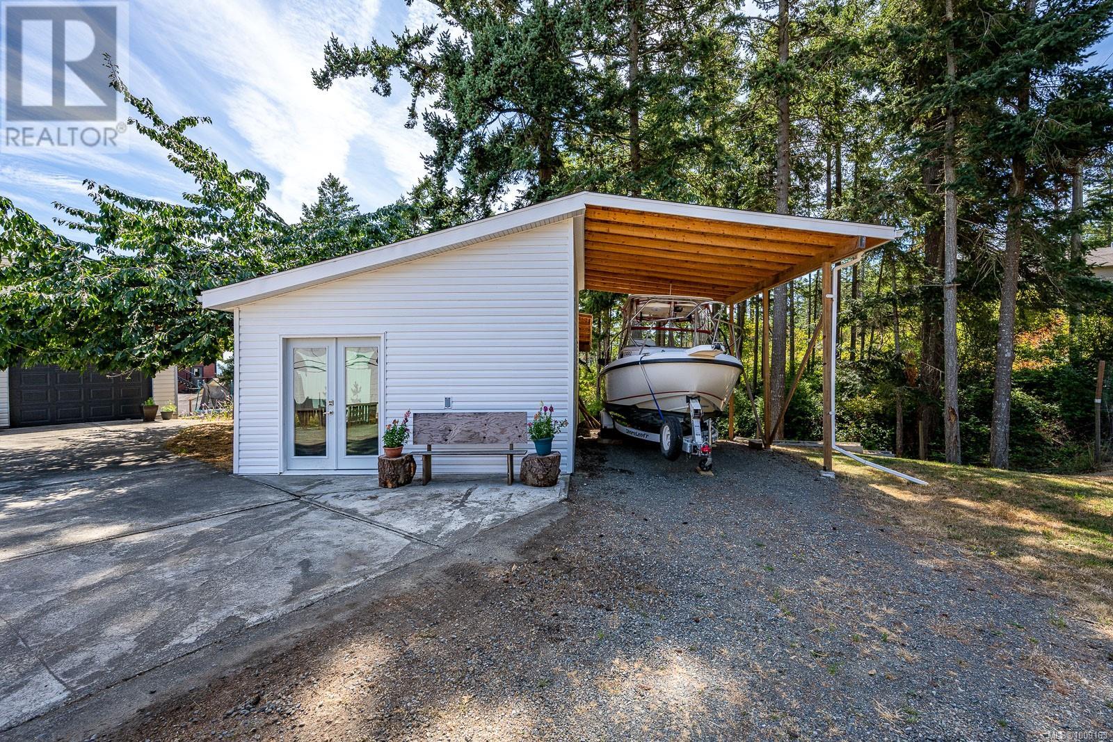 532 Walter Rd, Comox
