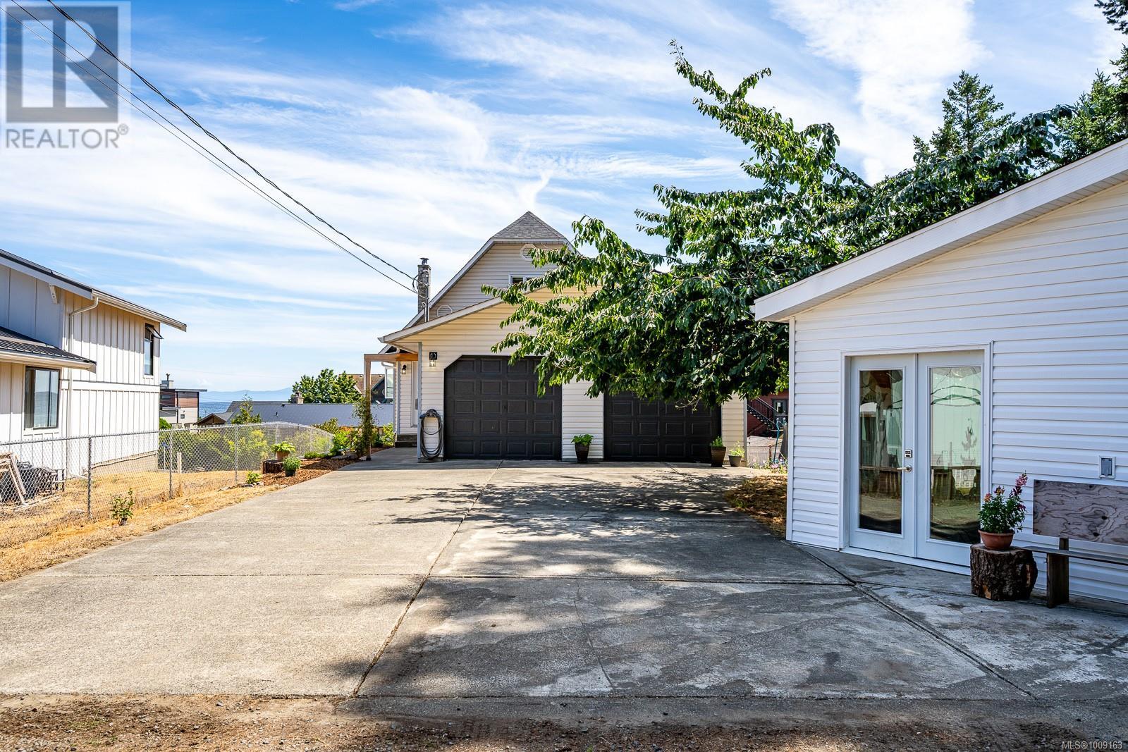 532 Walter Rd, Comox