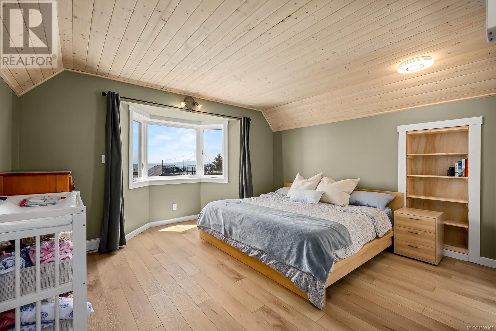 532 Walter Rd, Comox