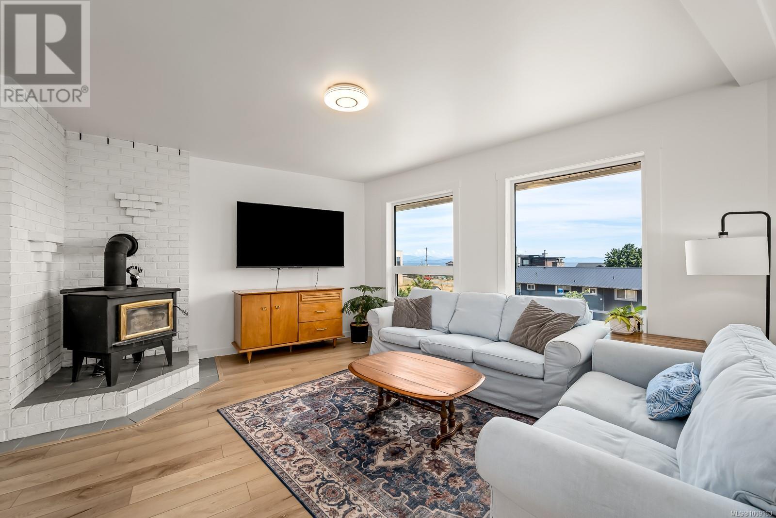 532 Walter Rd, Comox