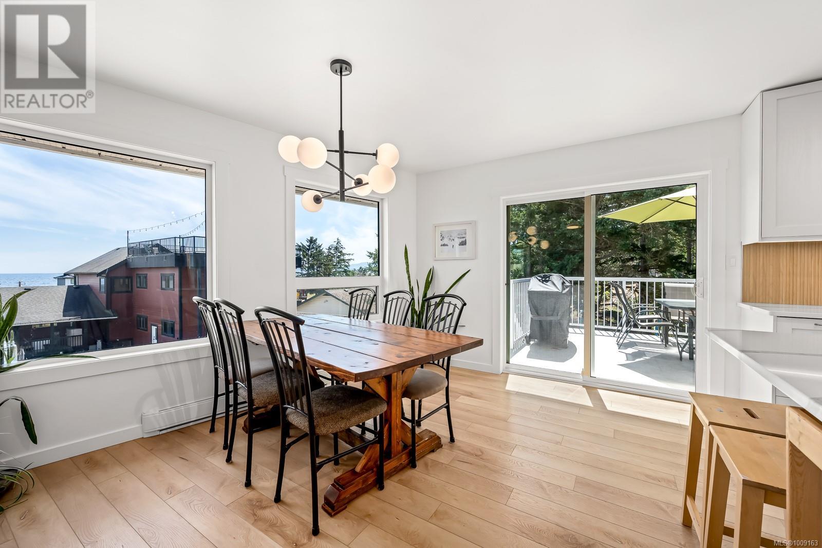 532 Walter Rd, Comox