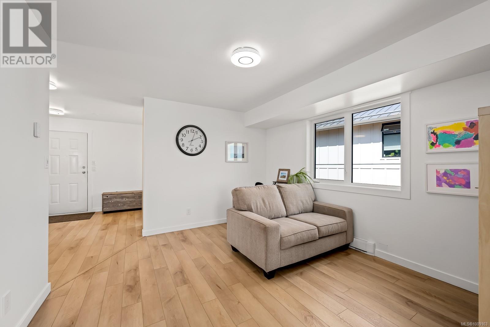 532 Walter Rd, Comox