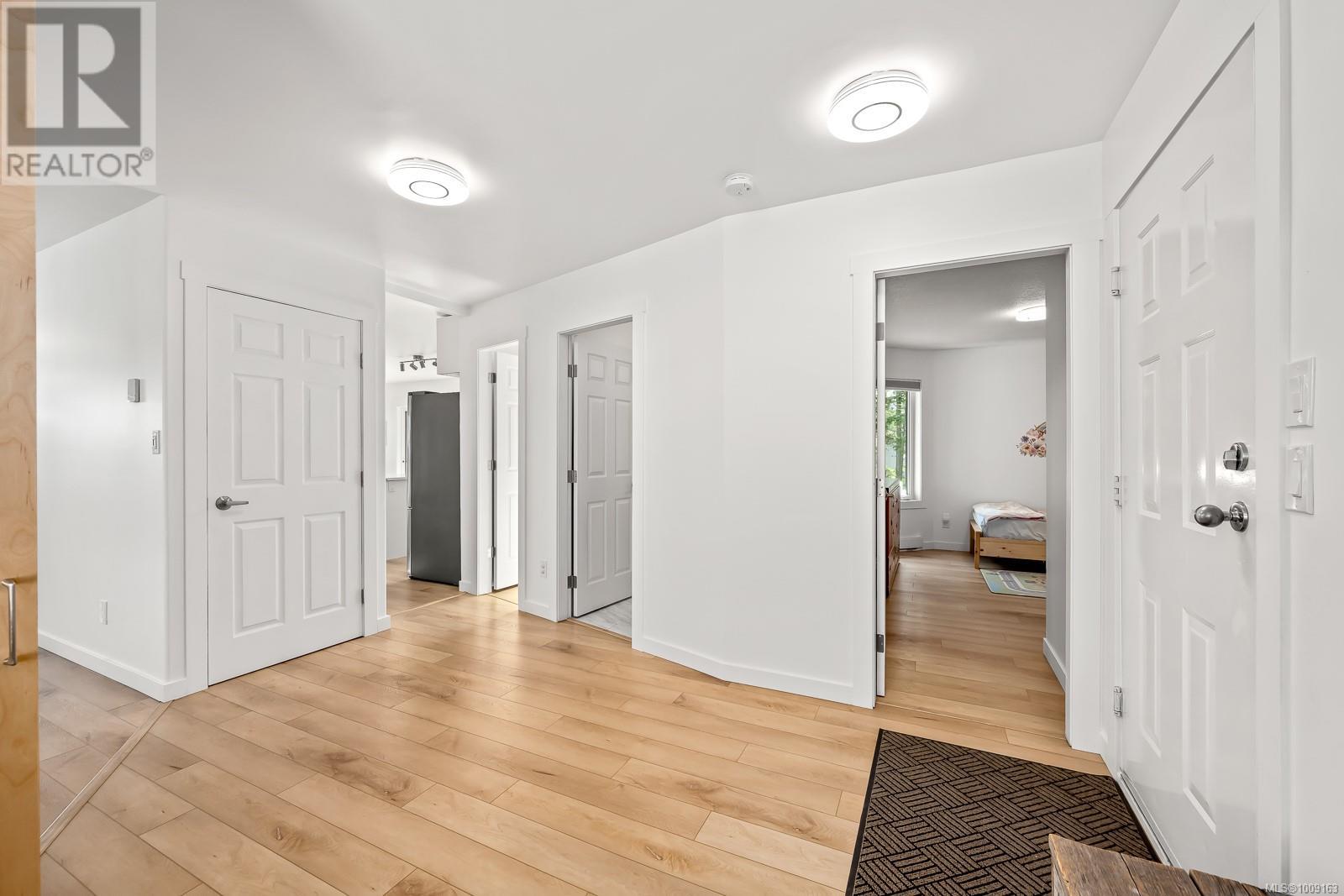 532 Walter Rd, Comox