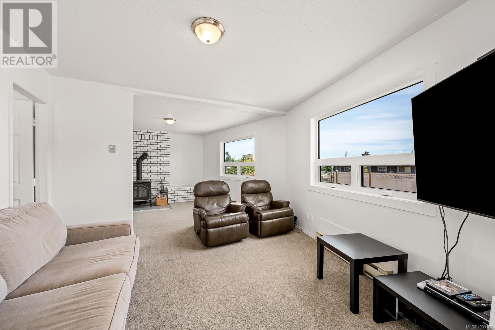532 Walter Rd, Comox