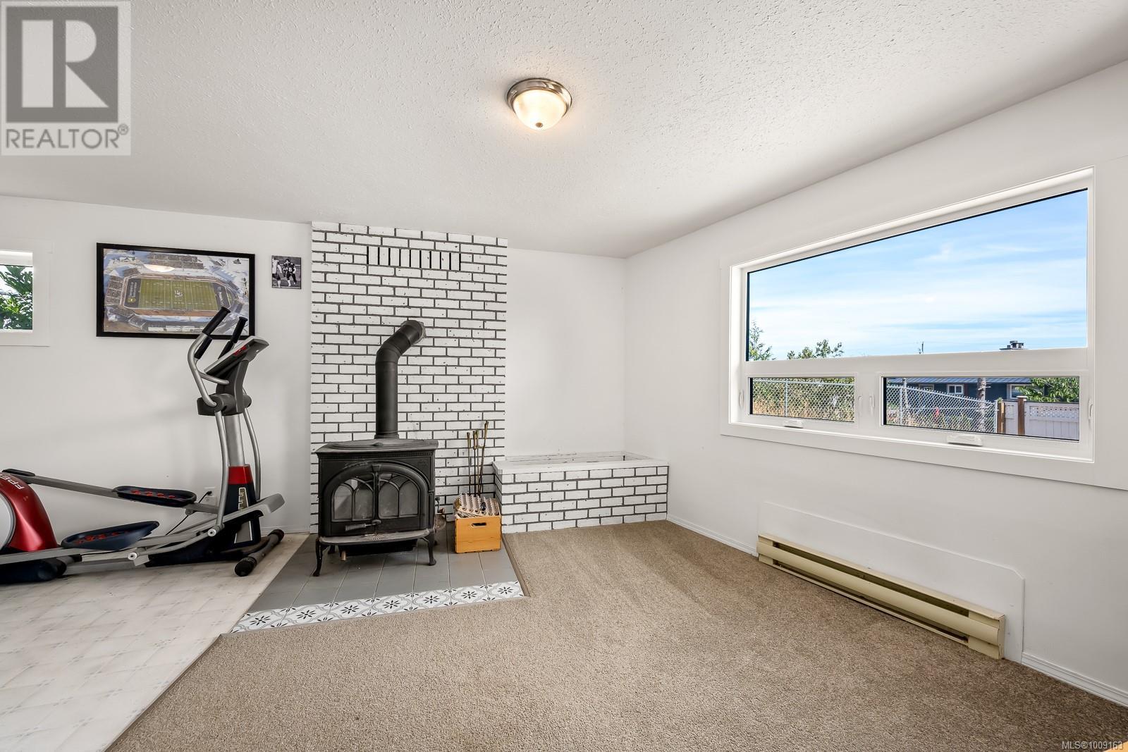 532 Walter Rd, Comox