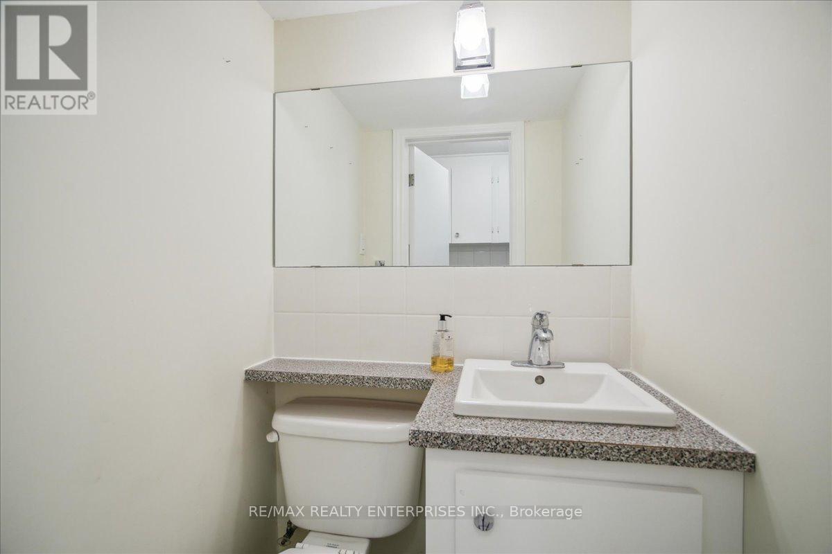 Photo 29 of 613 Sequin Crescent, Mississauga ON