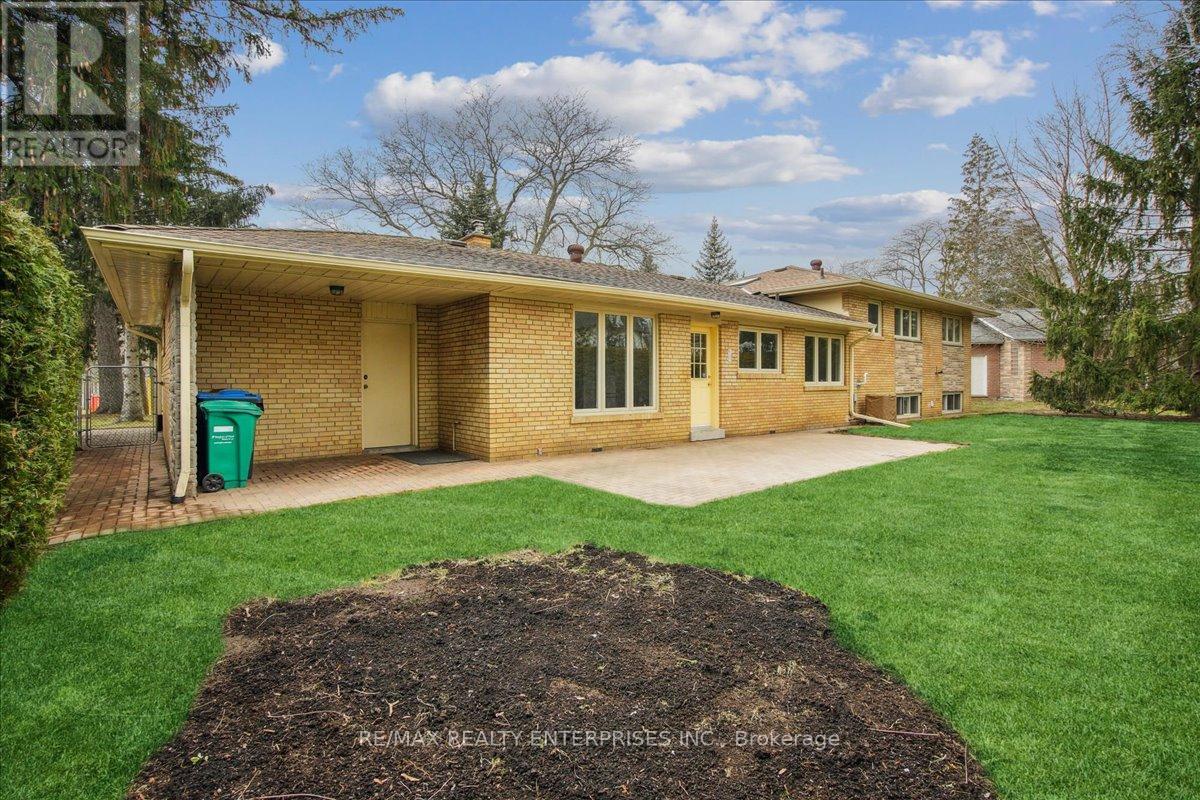 Photo 40 of 613 Sequin Crescent, Mississauga ON
