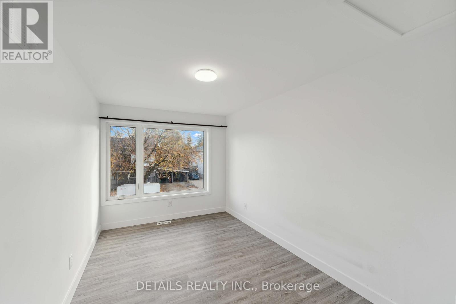 Photo 17 of A 830 Maplewood Avenue, Ottawa ON
