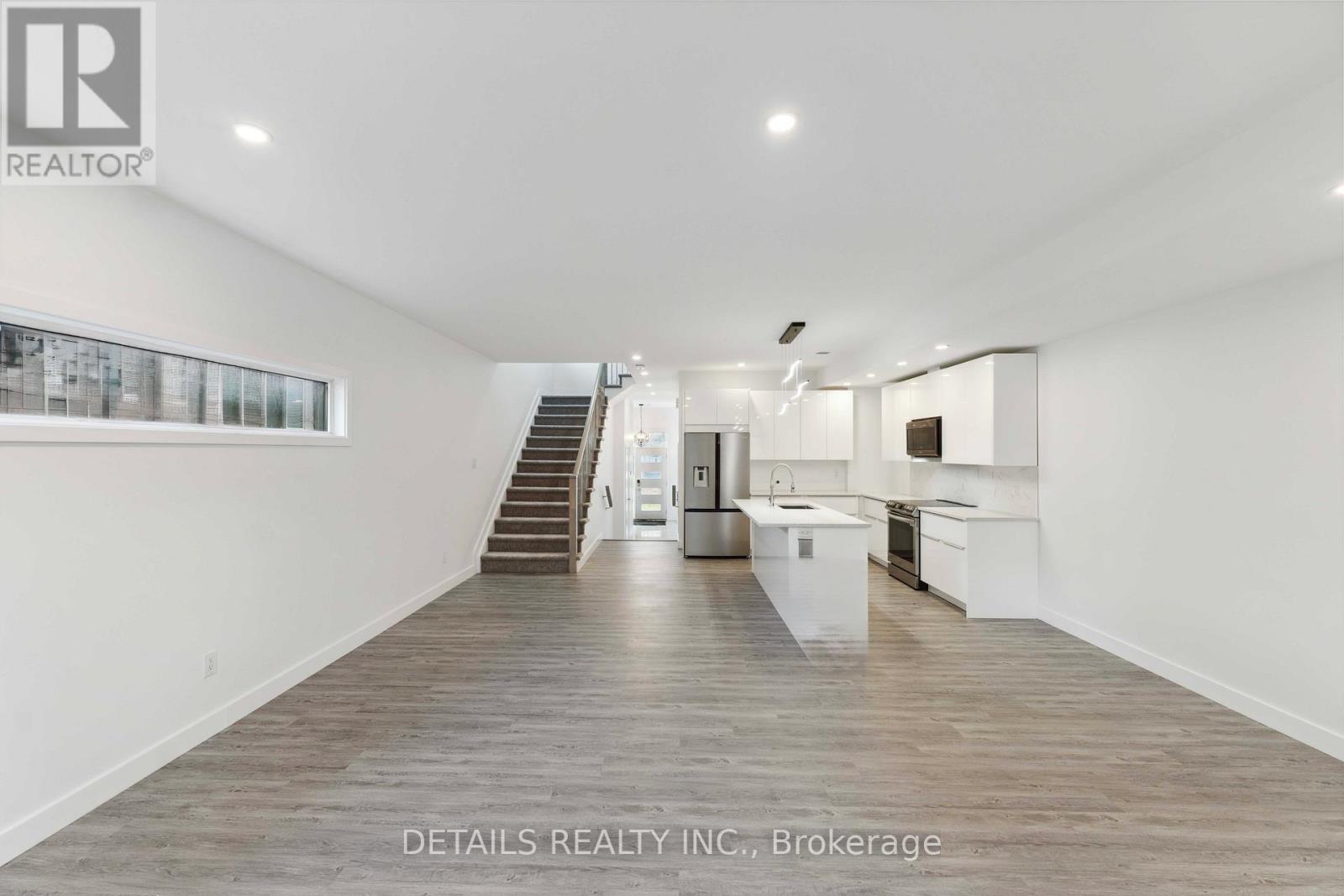 Photo 20 of A 830 Maplewood Avenue, Ottawa ON