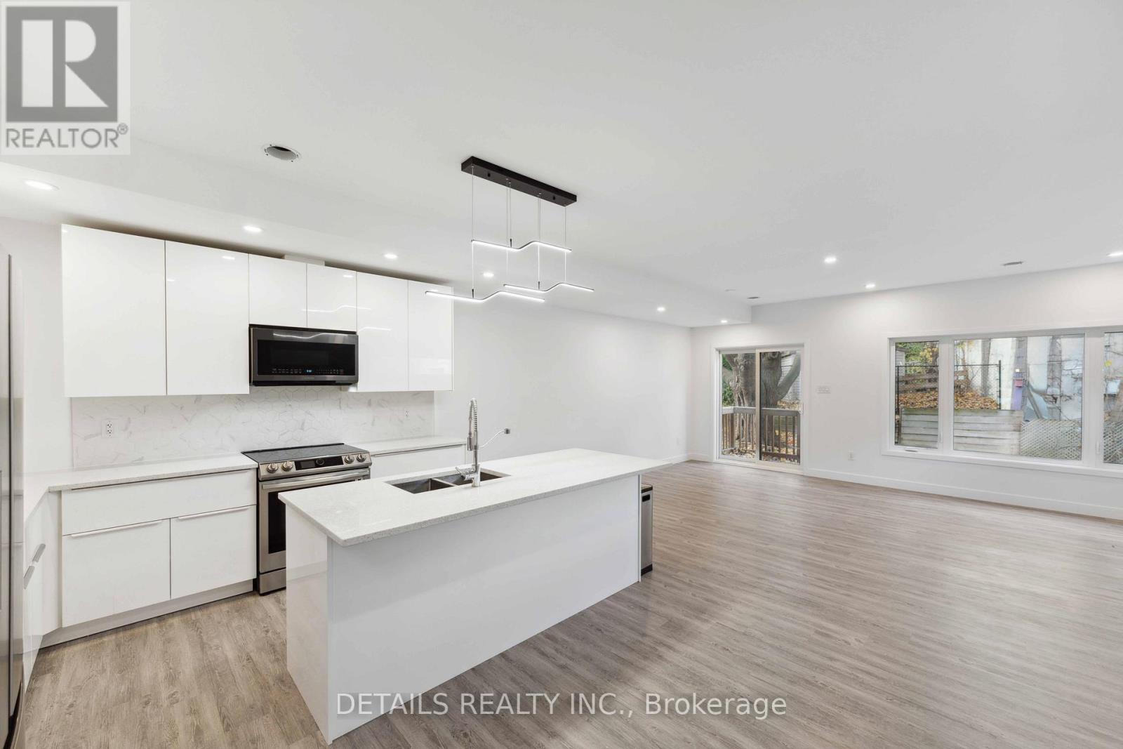 Photo 8 of A 830 Maplewood Avenue, Ottawa ON