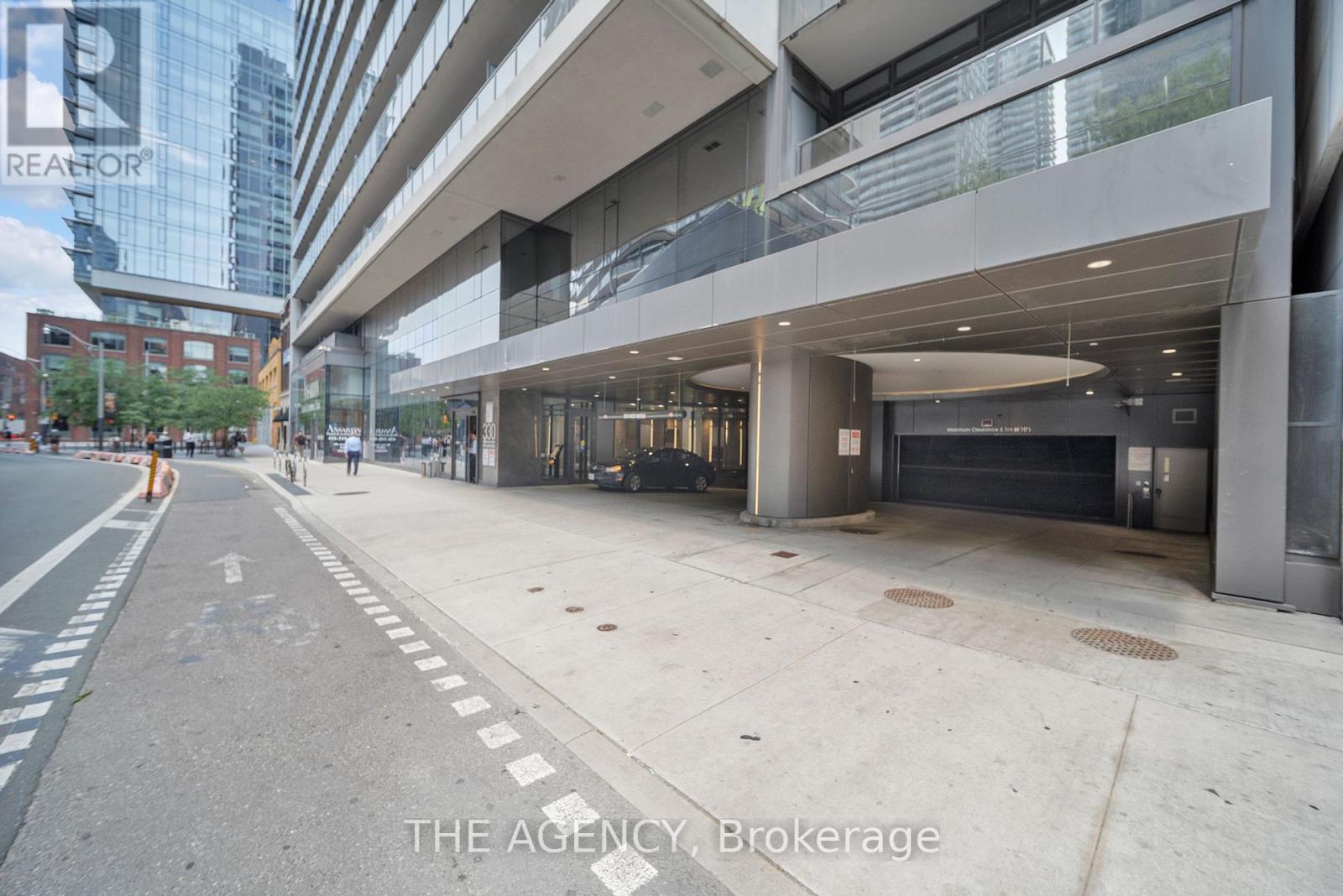 Photo 10 of 508 330 Richmond Street W, Toronto ON