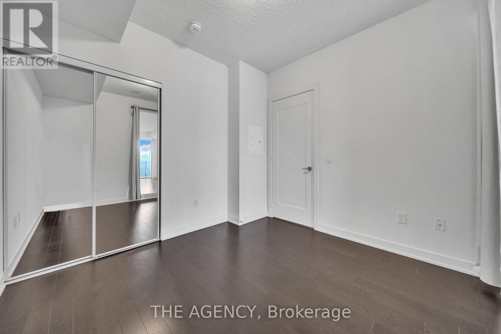 Photo 14 of 508 330 Richmond Street W, Toronto ON