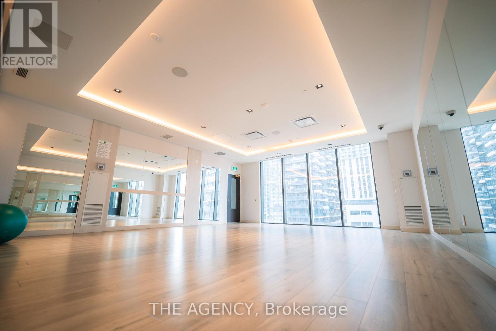 Photo 39 of 508 330 Richmond Street W, Toronto ON