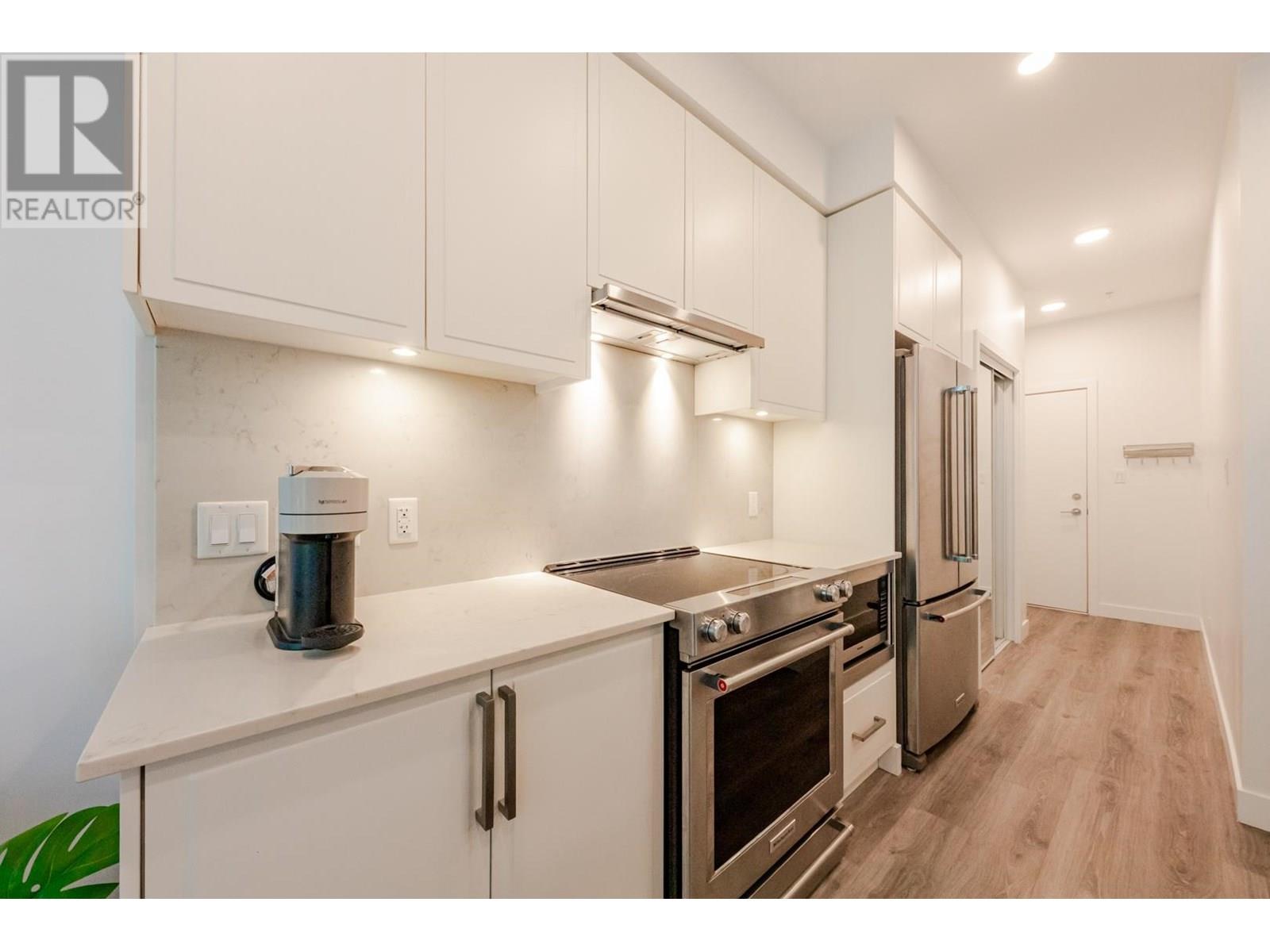 Photo 7 of 401 700 Clarke Road, Coquitlam BC