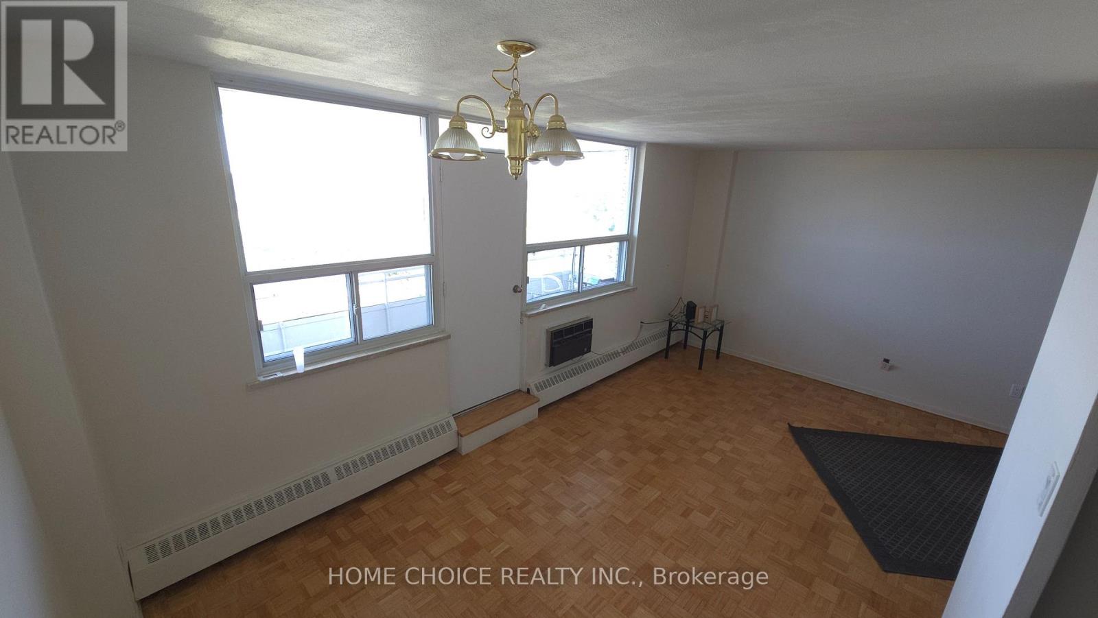 Photo 16 of 803 3460 Keele Street, Toronto ON