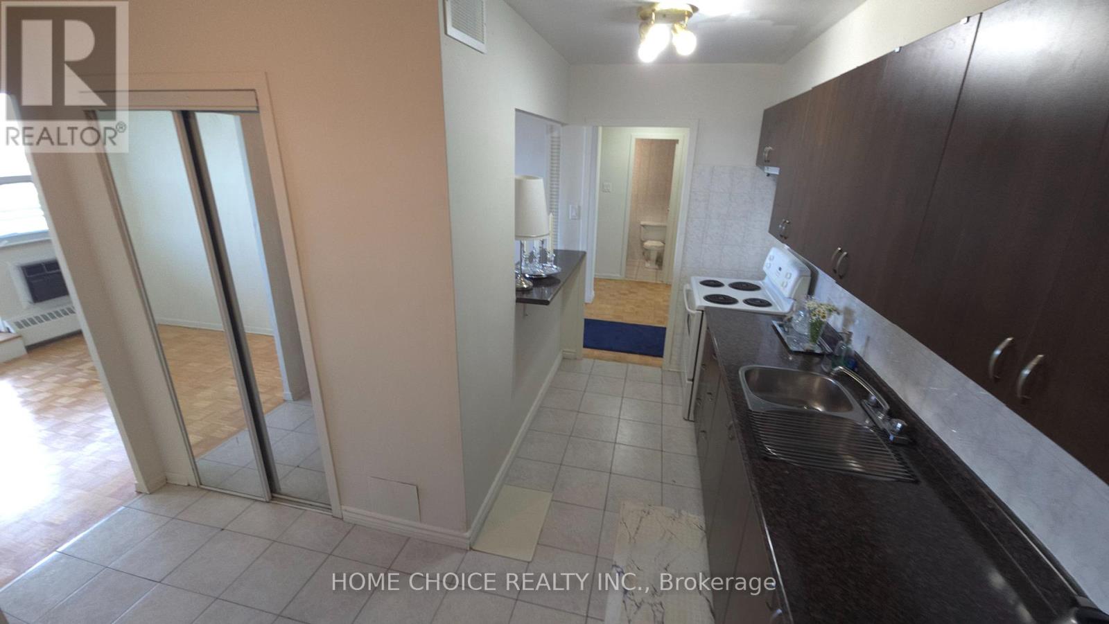 Photo 20 of 803 3460 Keele Street, Toronto ON
