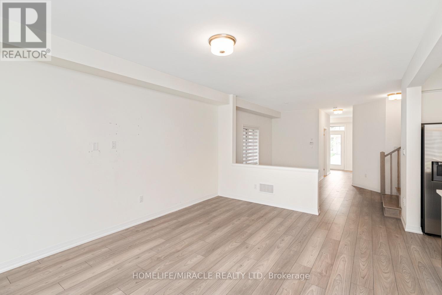 Photo 9 of 10 Ingalls Avenue, Brantford ON