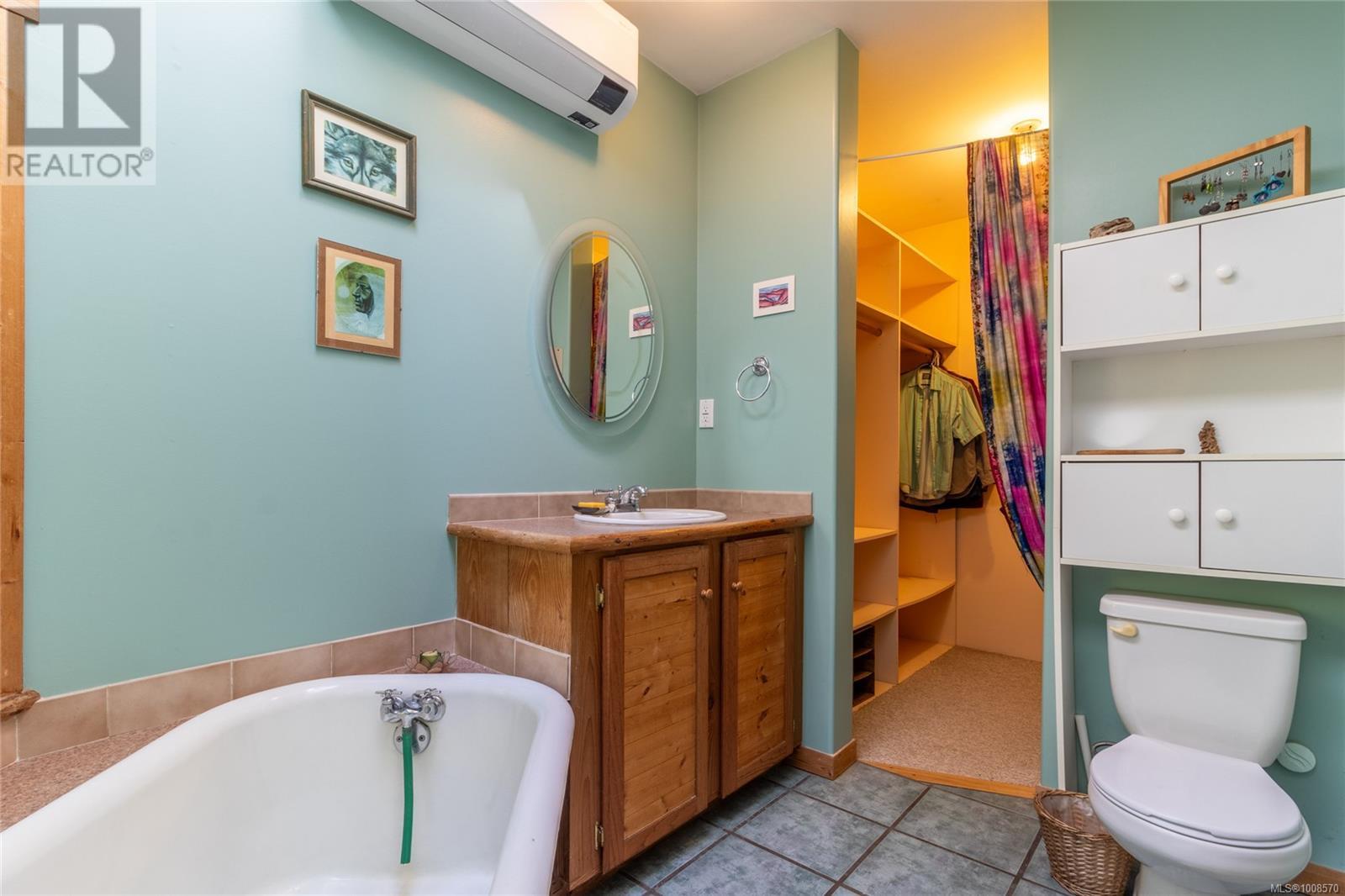  3708 Starboard Crescent, Pender Island