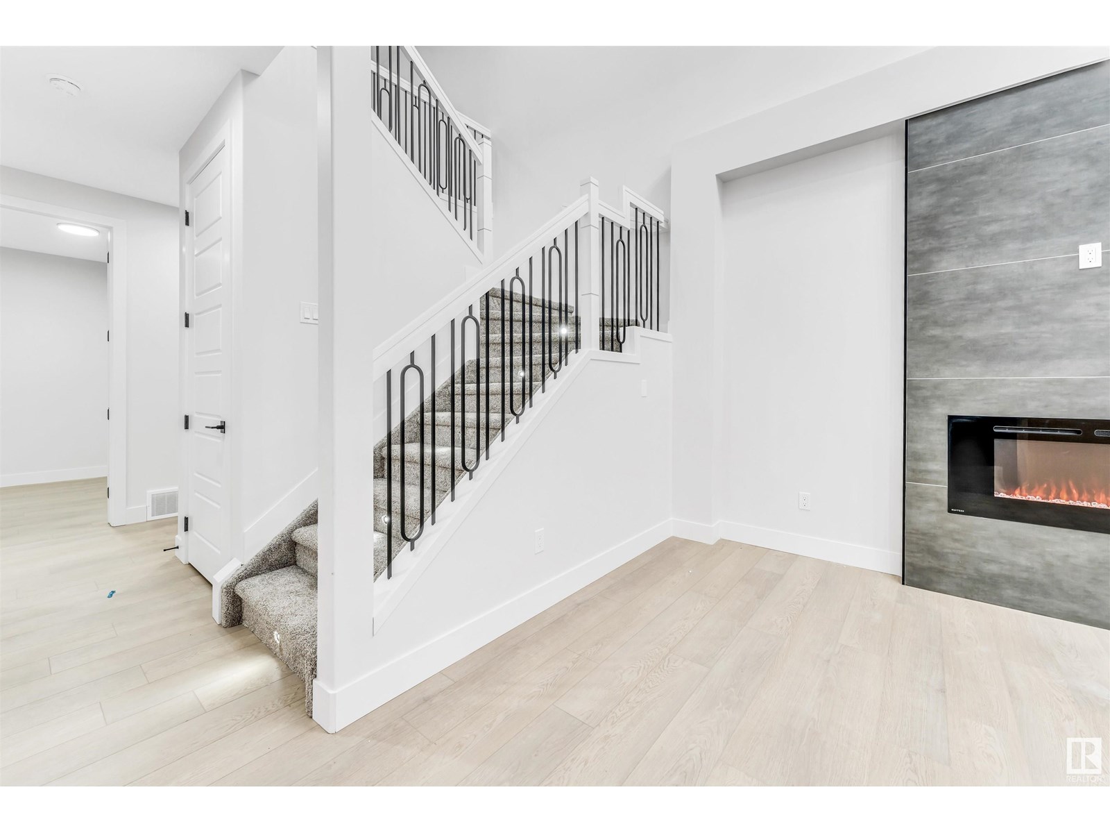 Photo 22 of 8414 228 A St Nw, Edmonton AB