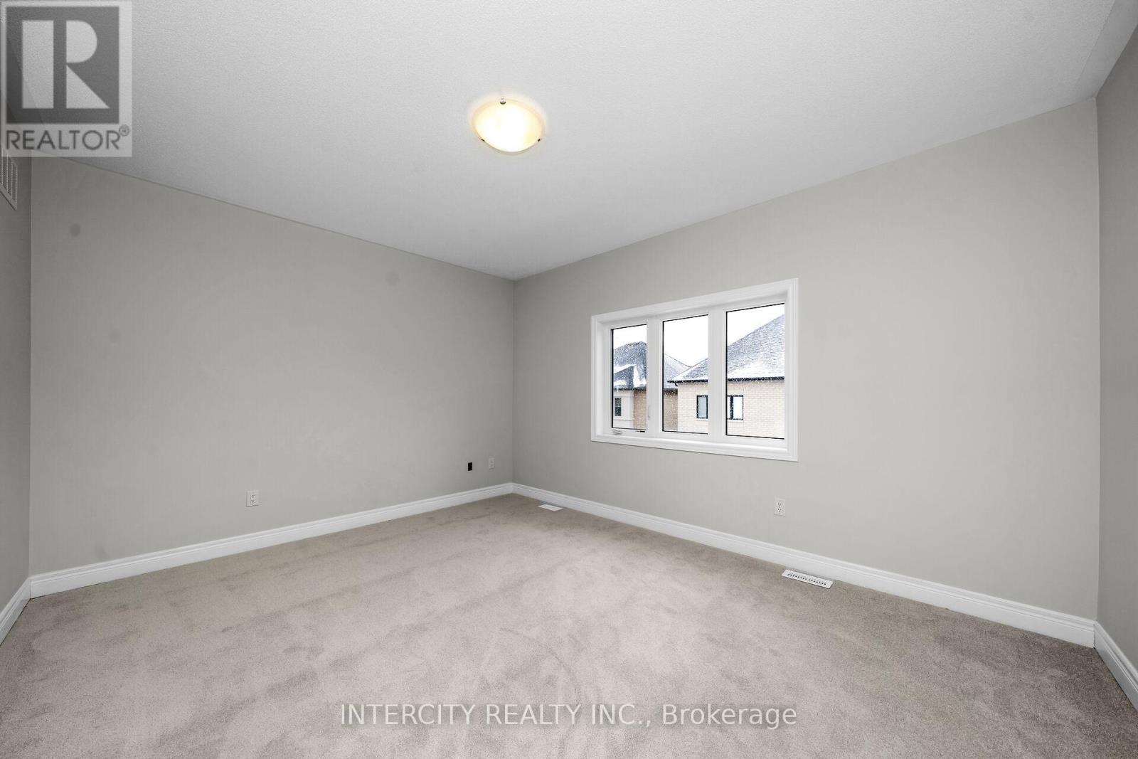 Photo 11 of 20 Kessler Drive, Brampton ON