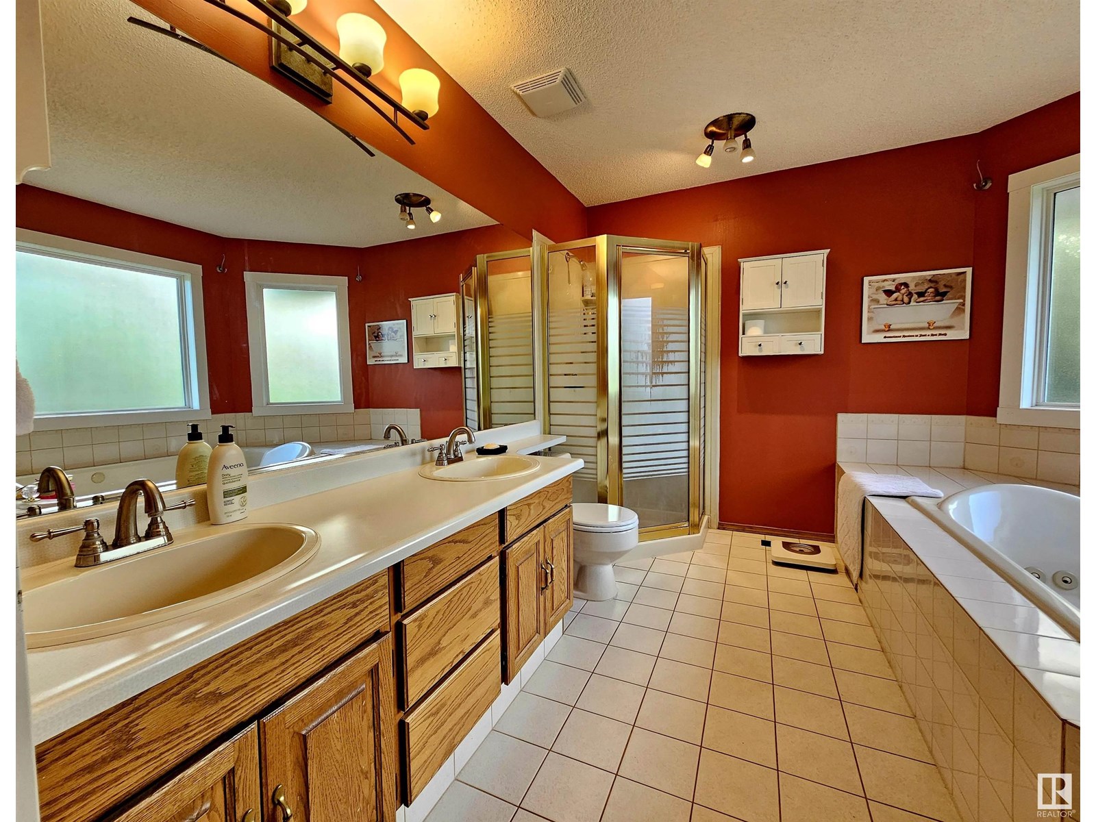 122 GLENCOE BV, Sherwood Park