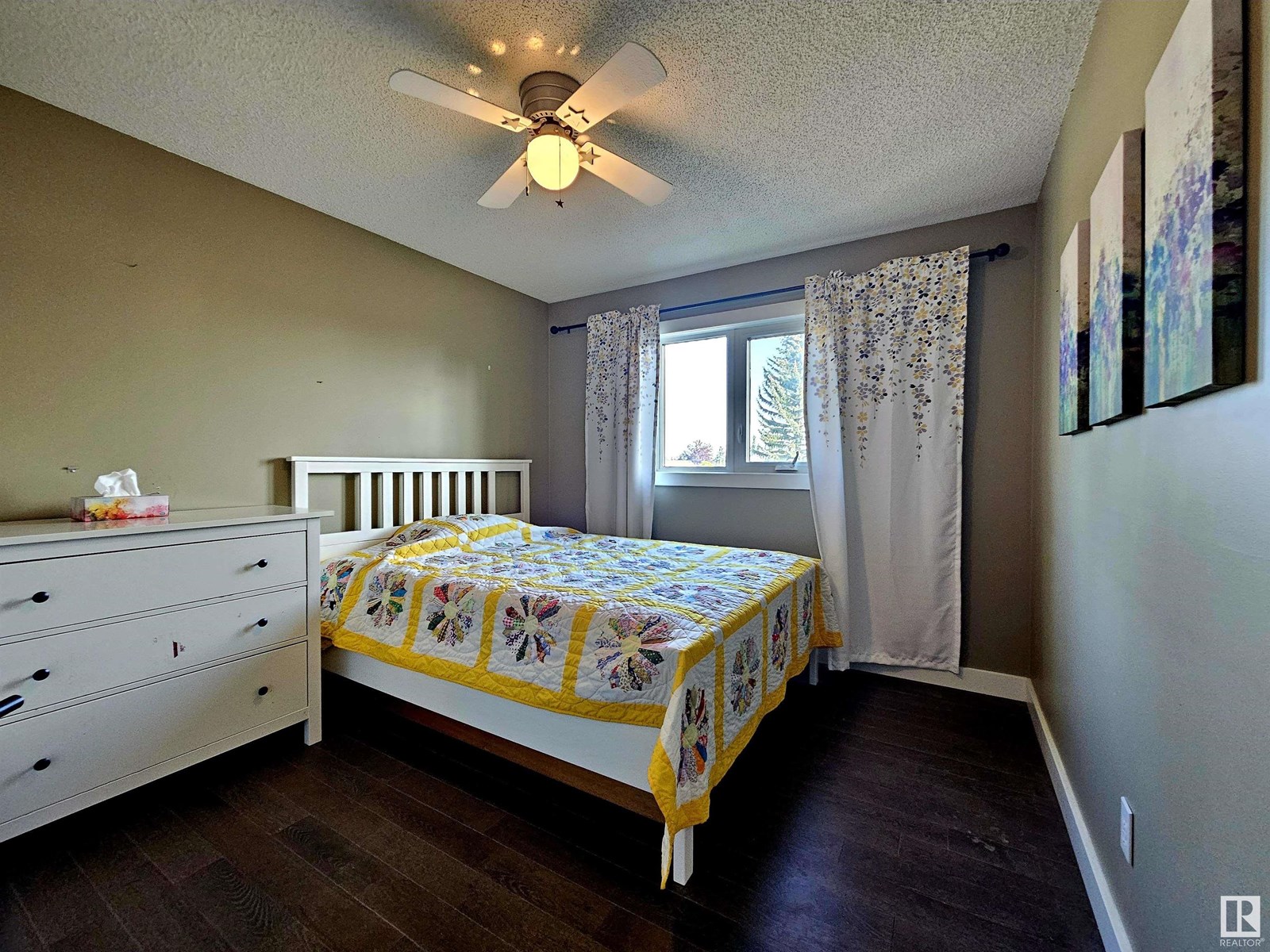 122 GLENCOE BV, Sherwood Park