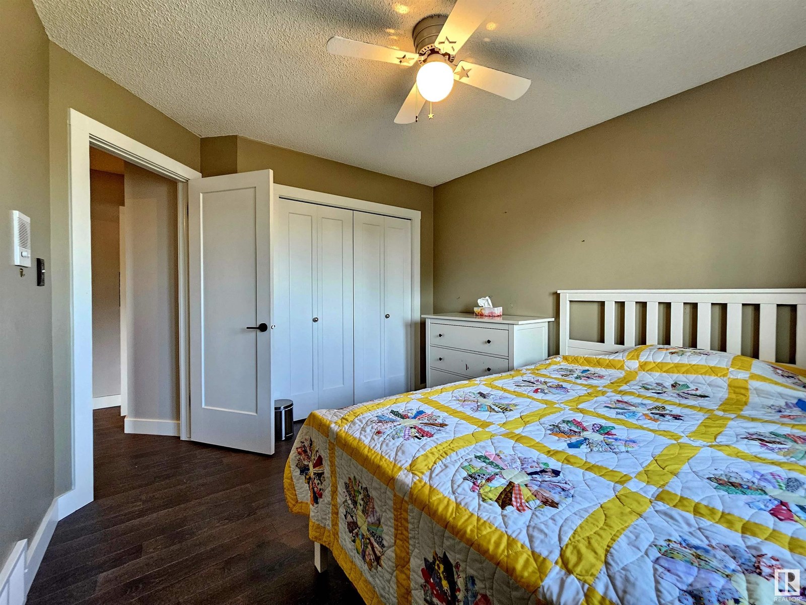 122 GLENCOE BV, Sherwood Park