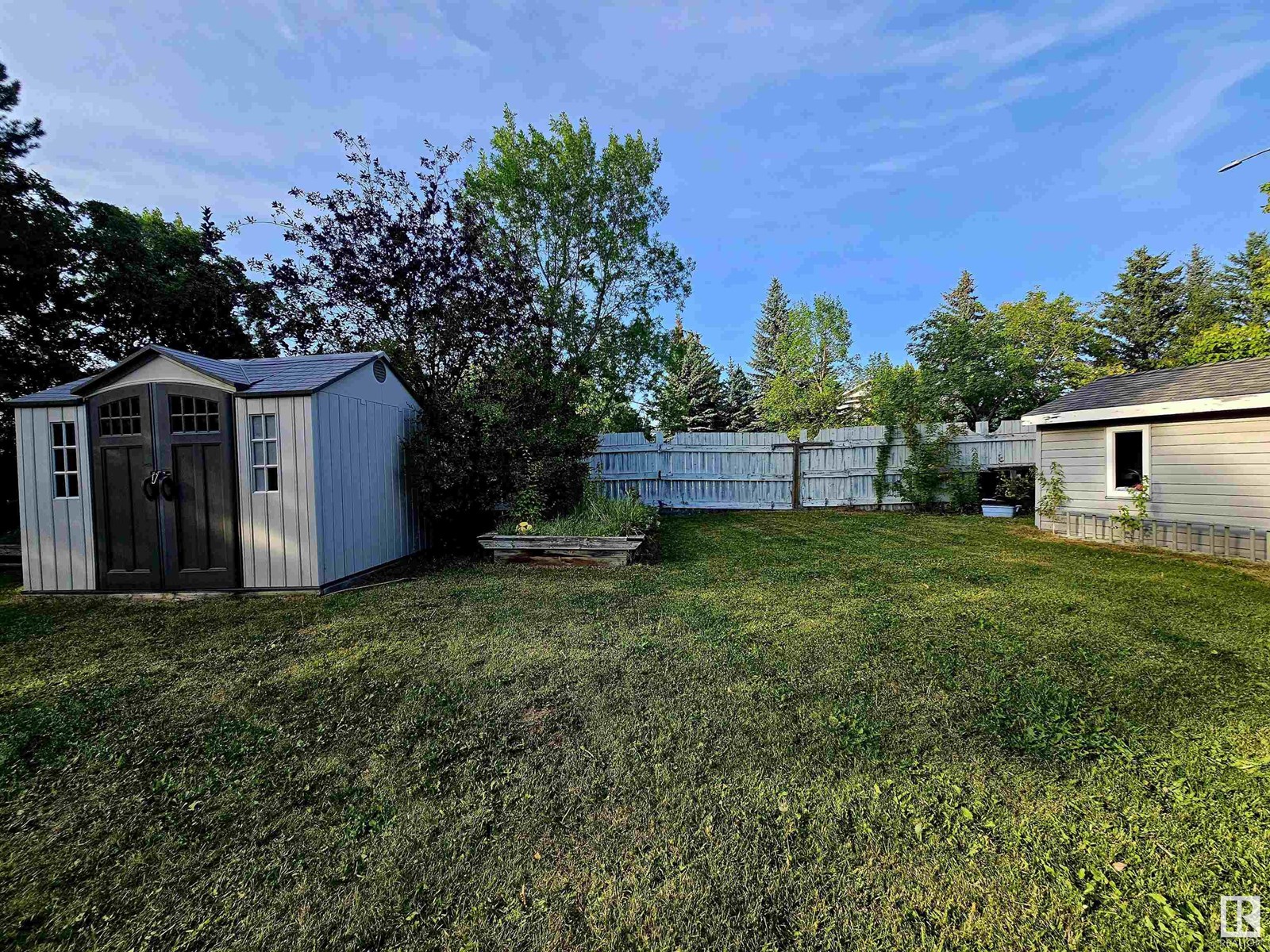 122 GLENCOE BV, Sherwood Park