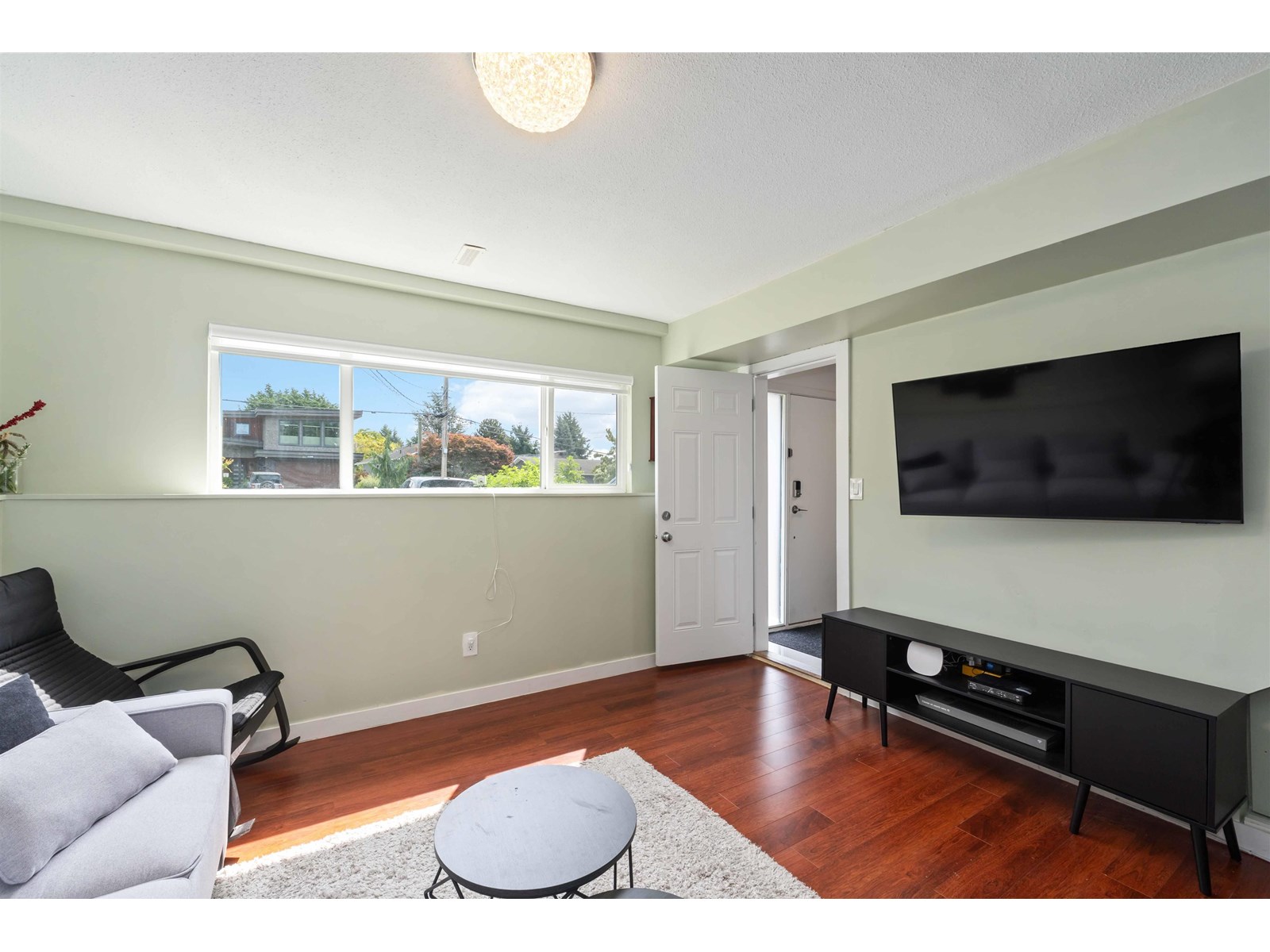 Photo 8 of 1147 Keil Crescent, White Rock BC